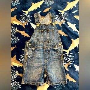Baby Gap Jean Shorts Bib Overalls Size 2 years